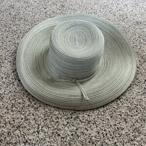 Sloggers Sun Hat Size Medium 22 Inches Wide Brim Woven Beach Vacation